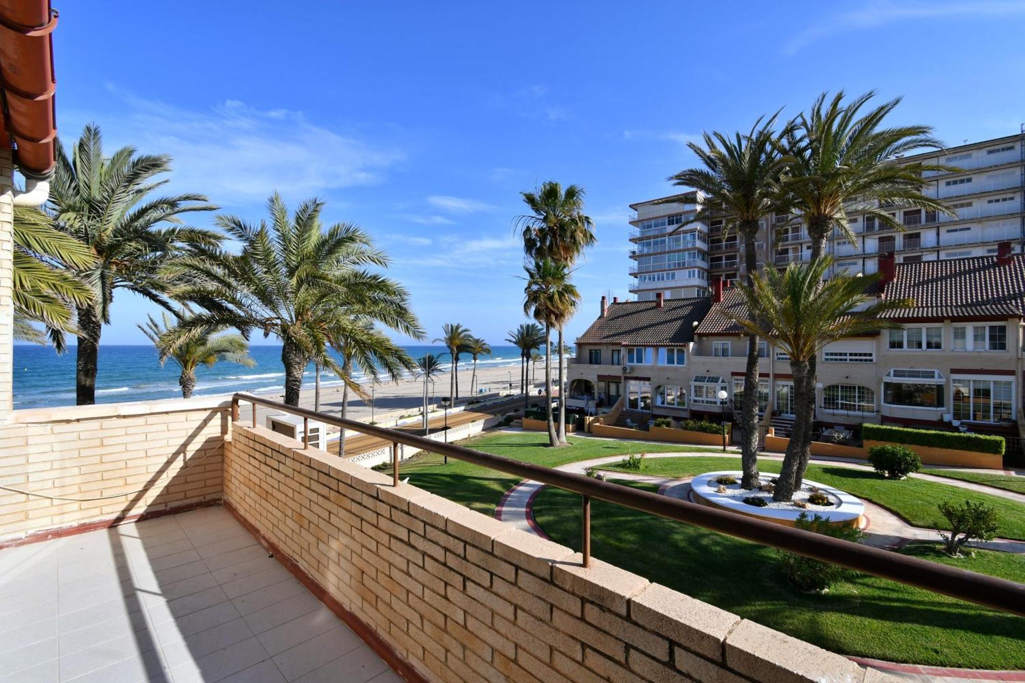 אל קאמפיו Muchavista Playa Alicante מראה חיצוני תמונה