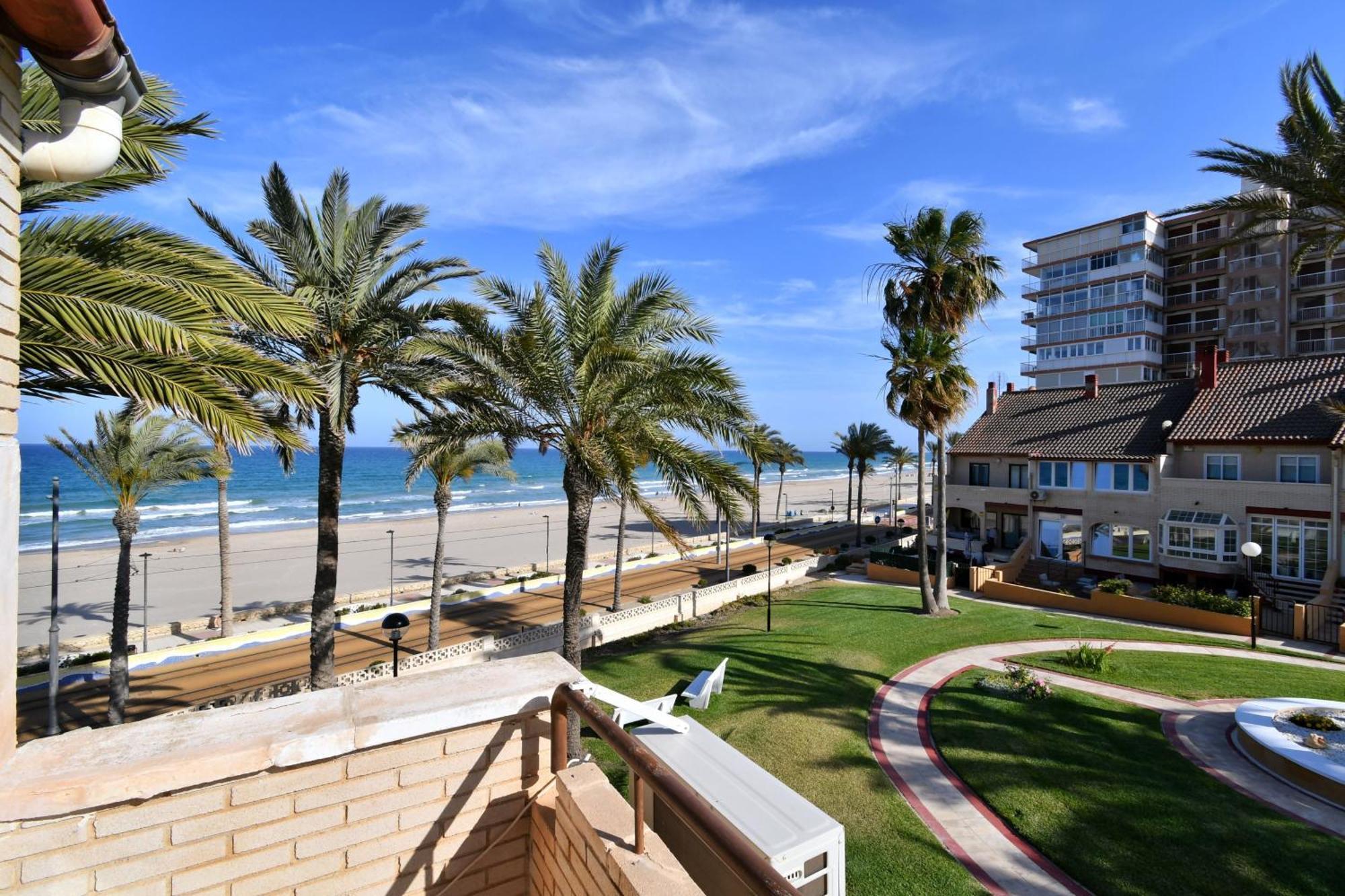 אל קאמפיו Muchavista Playa Alicante מראה חיצוני תמונה